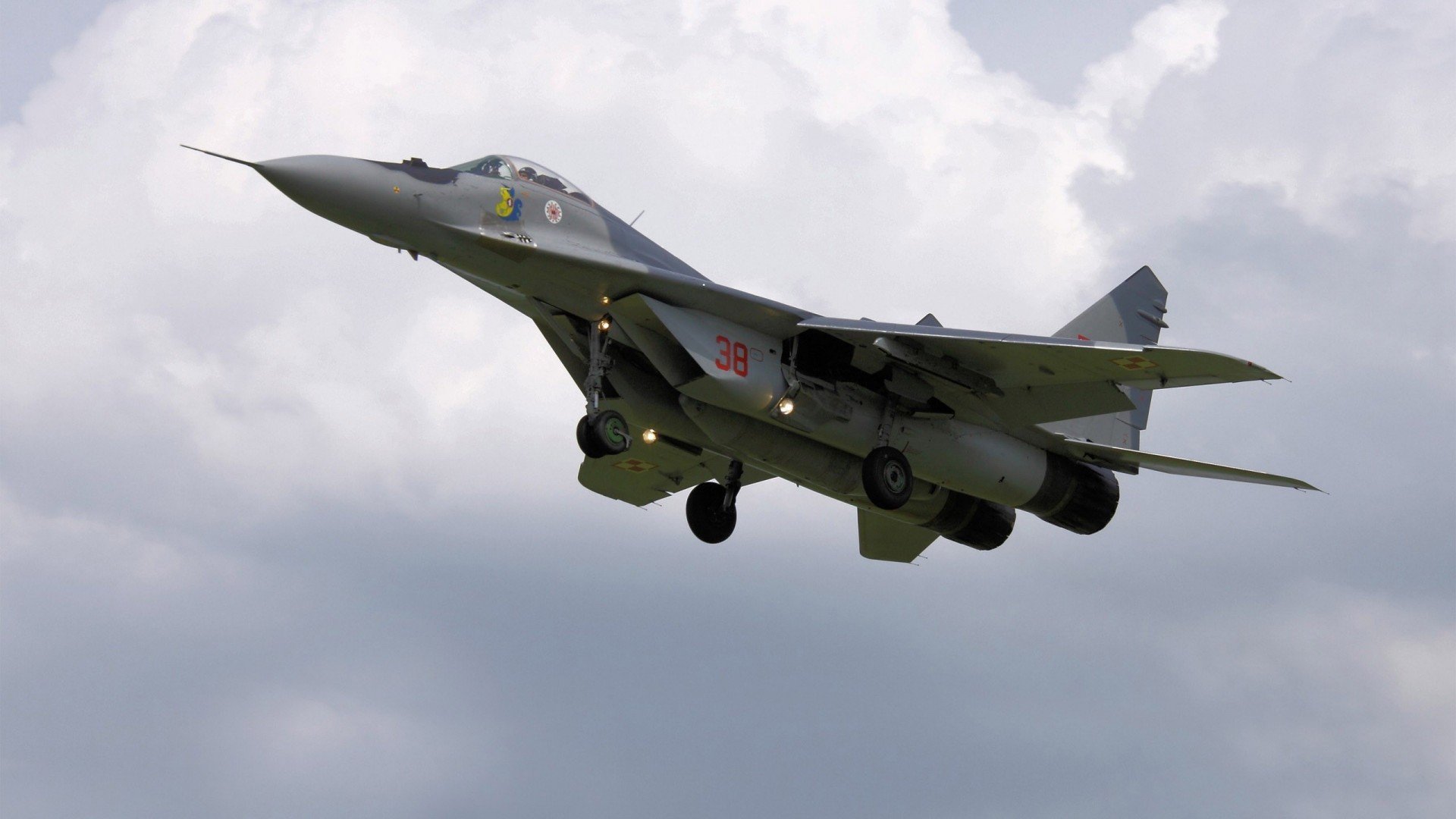 九游app下载中心-女子蝶泳冠军配速波形图解读,女子蝶泳100