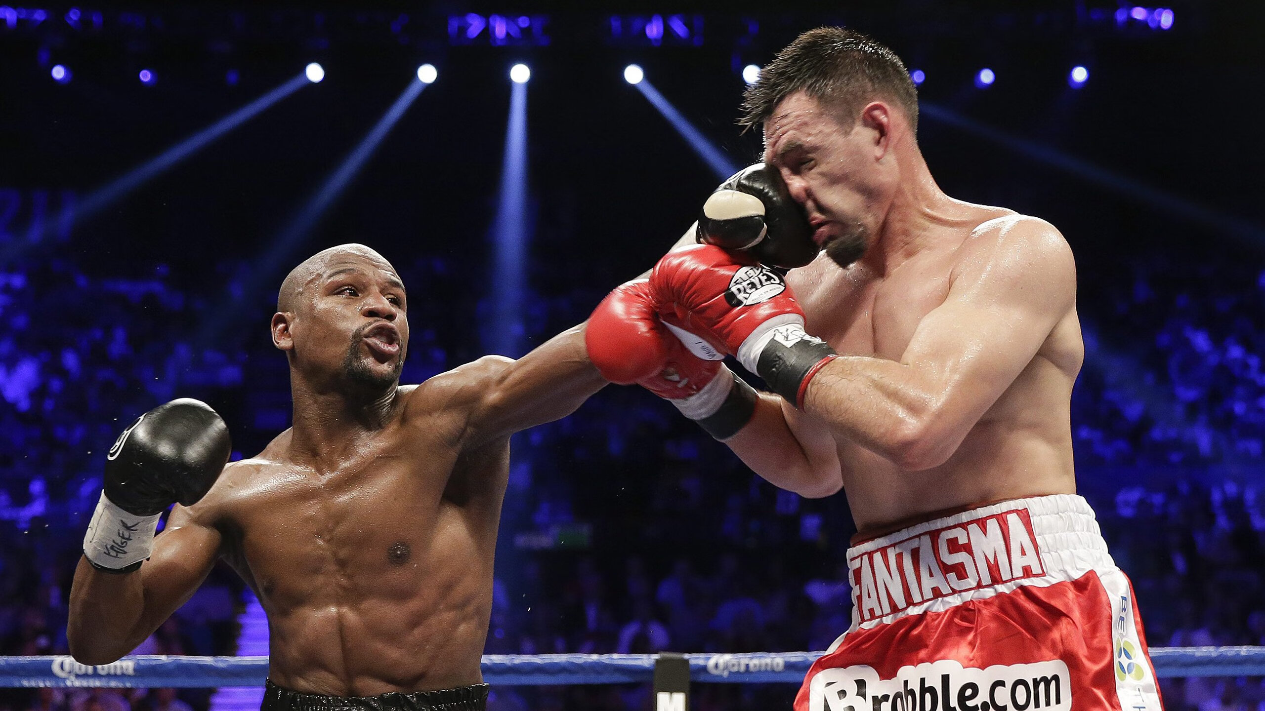 这一扣，全场炸了